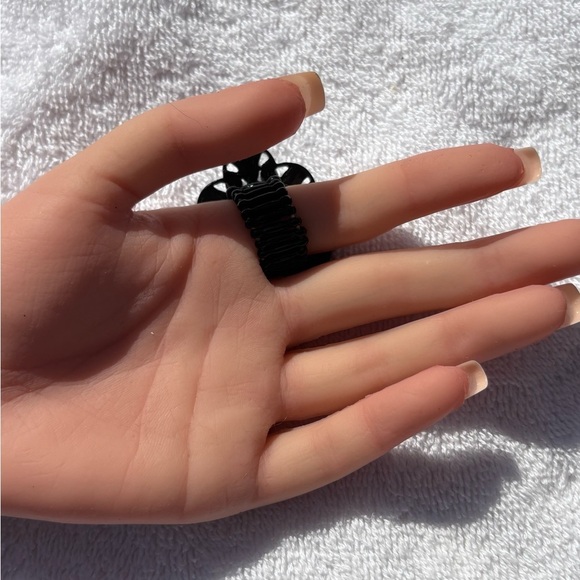 Gothic Black Ornate Rhinestone Statement Ring - Stretchy & Adjustable - Picture 11 of 14